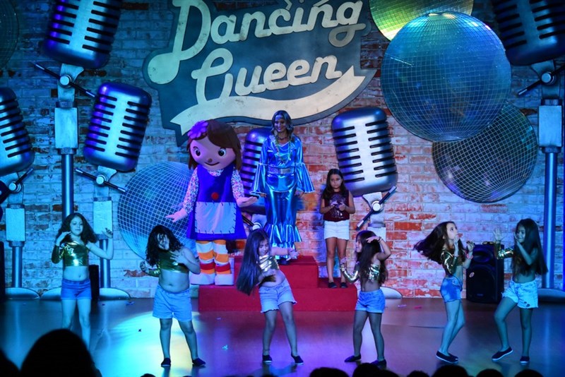 Dancing Queen un hommage a Abba by Kazadoo